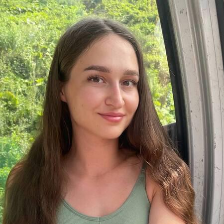 Александра Бондаренко