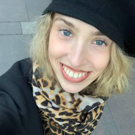 Полина Сахатарова