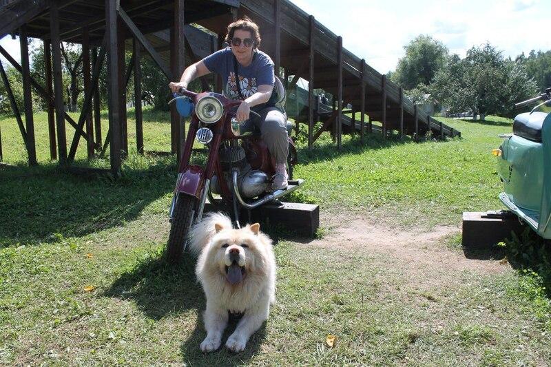 Яна Азарова