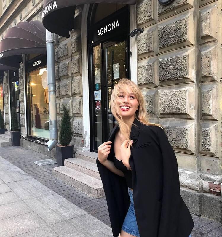 Анна Коломийцева